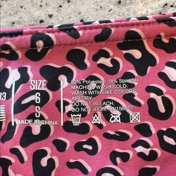 Pink Leopard Print Women's Shorts - Picture 3 of 4